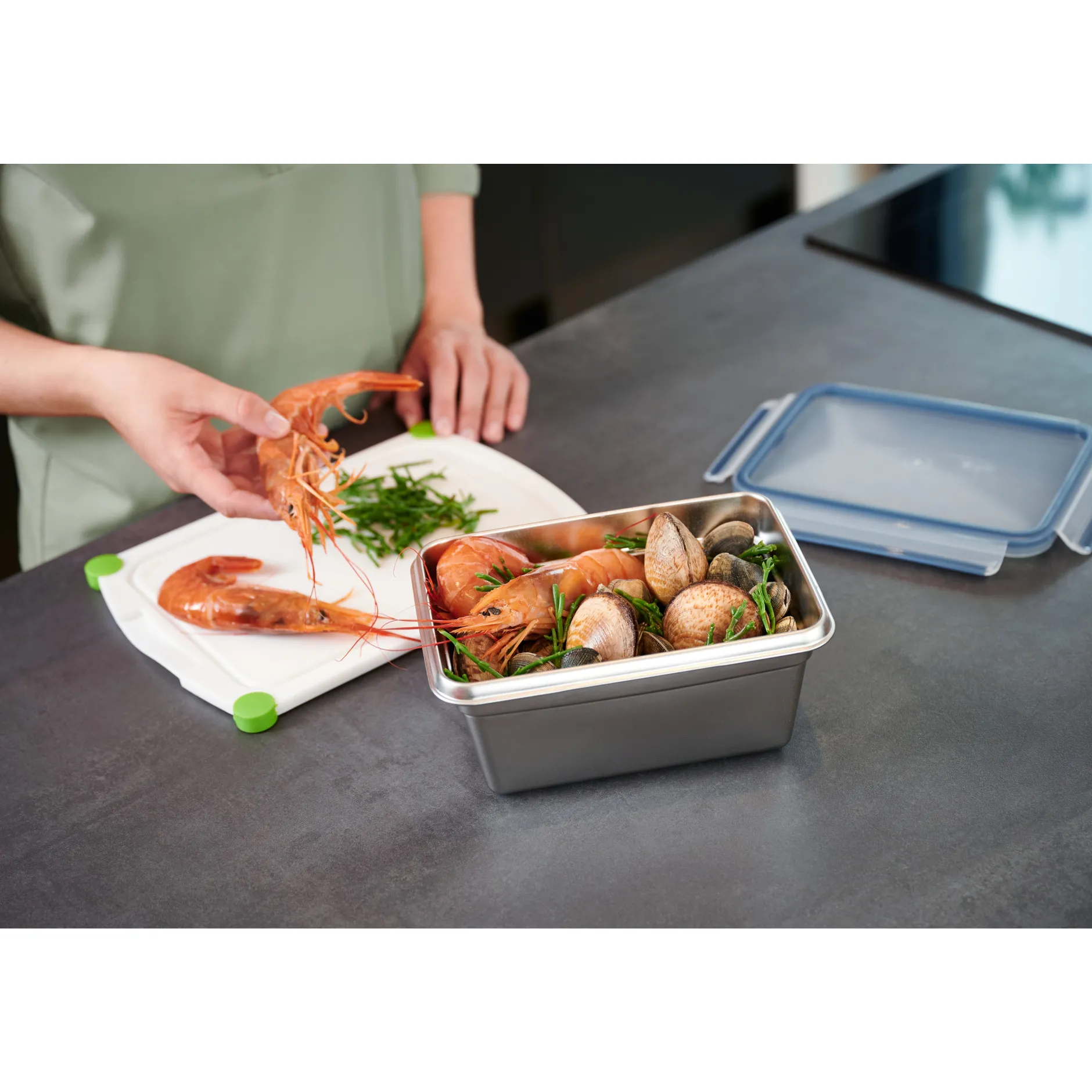 EMSA CLIP & CLOSE Edelstahl Frischhaltedose 2,0 l N11506|WMF Hot