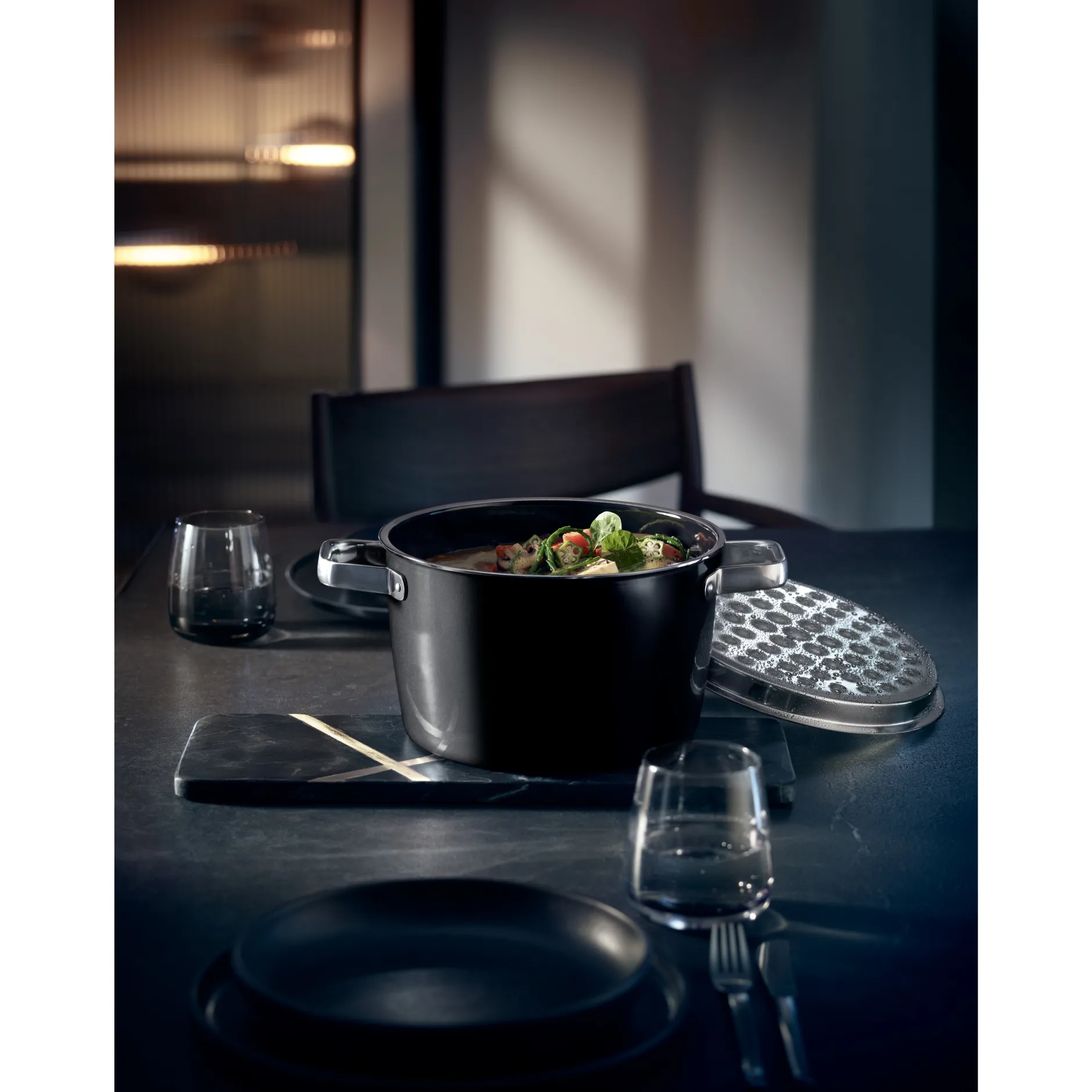 Fusiontec Aromatic Bratentopf mit Deckel, 22 cm, Black|WMF Discount