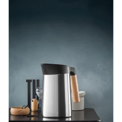 Kineo Isolierkanne Edelstahl, 0,6 l|WMF Hot